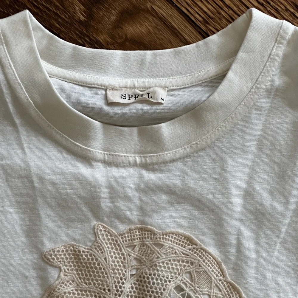 Spell The Mermaid Cove Appliqué Tee in White Sands - Picture 9 of 10